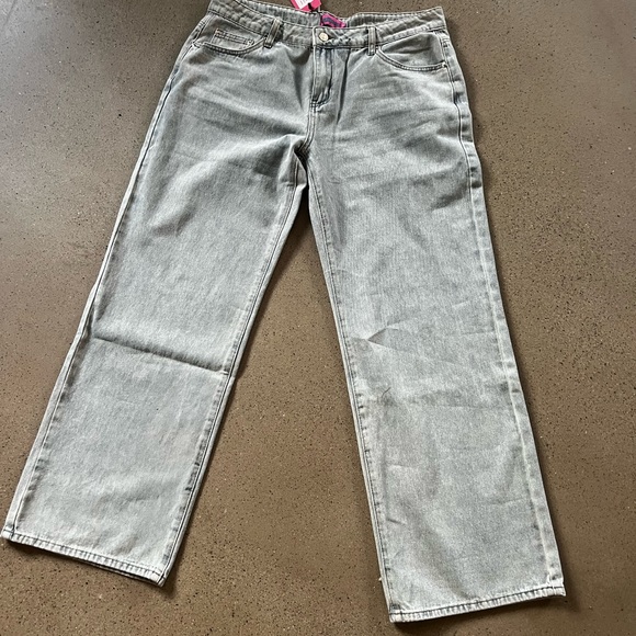 Xl jeans from Ediketed with Bow Pockets and they didn’t fit - Picture 2 of 3